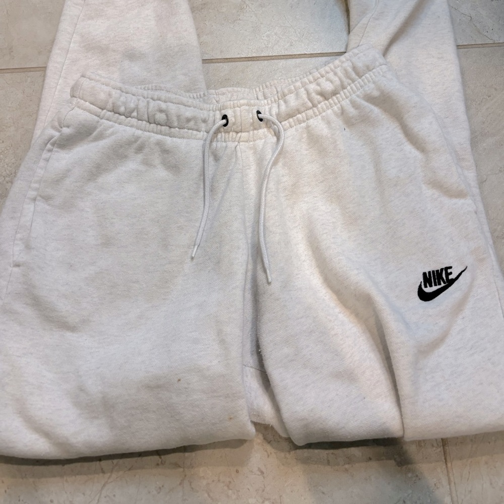 White Nike Sweatpants Size Small